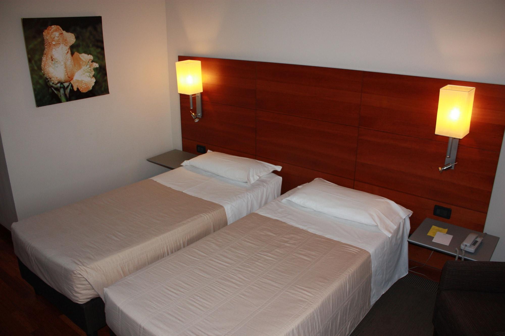 Hotel Da Vinci Esterno foto