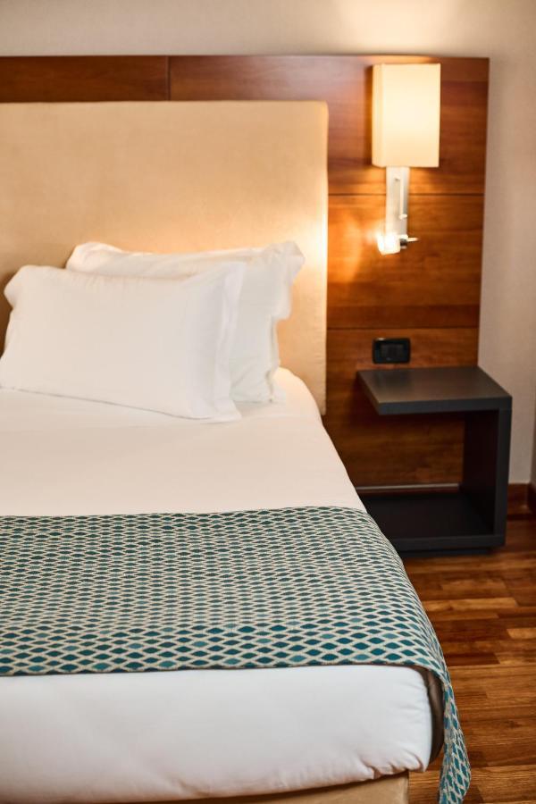 Hotel Da Vinci Esterno foto