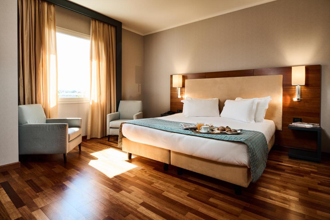 Hotel Da Vinci Esterno foto